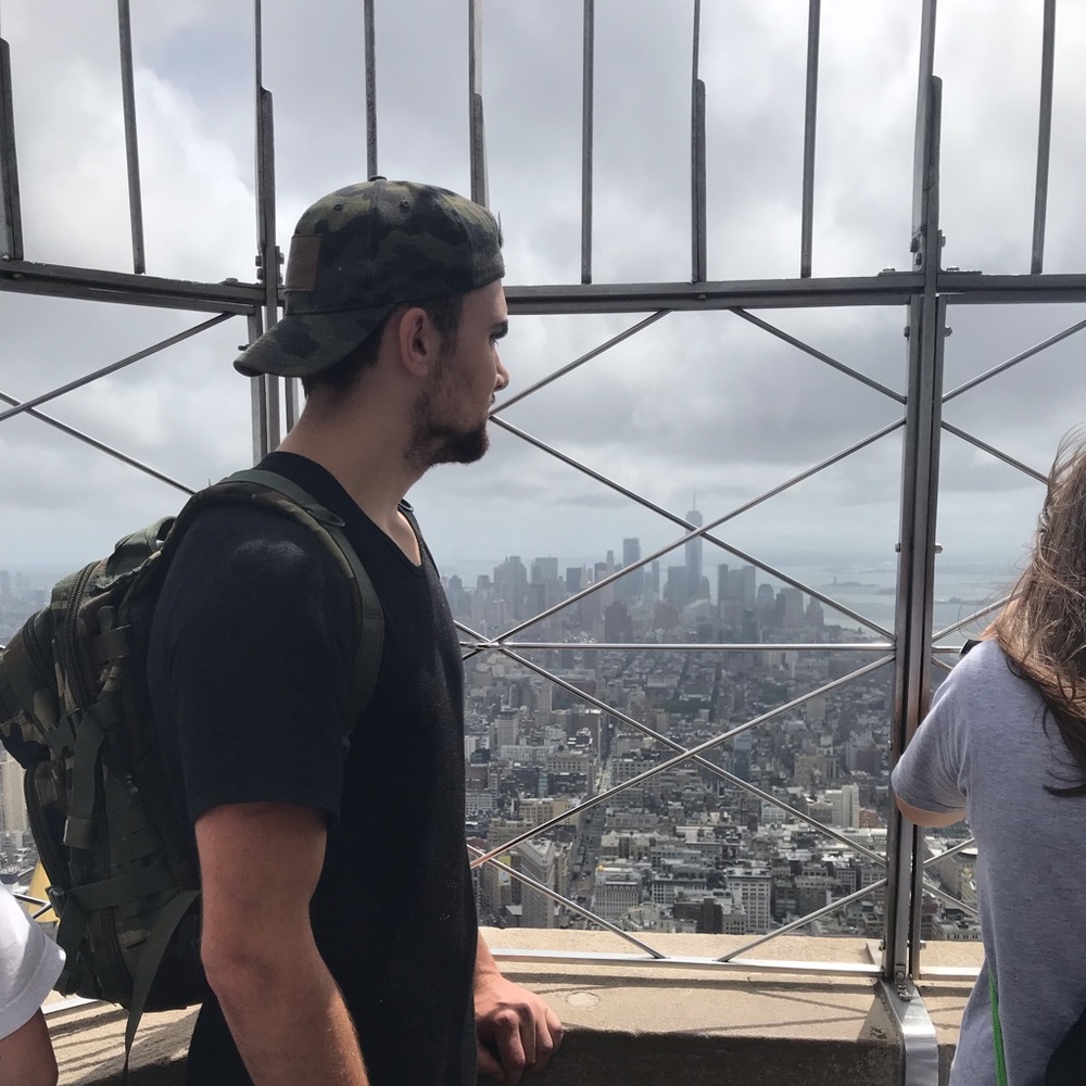 Meet your Posher, Brodey